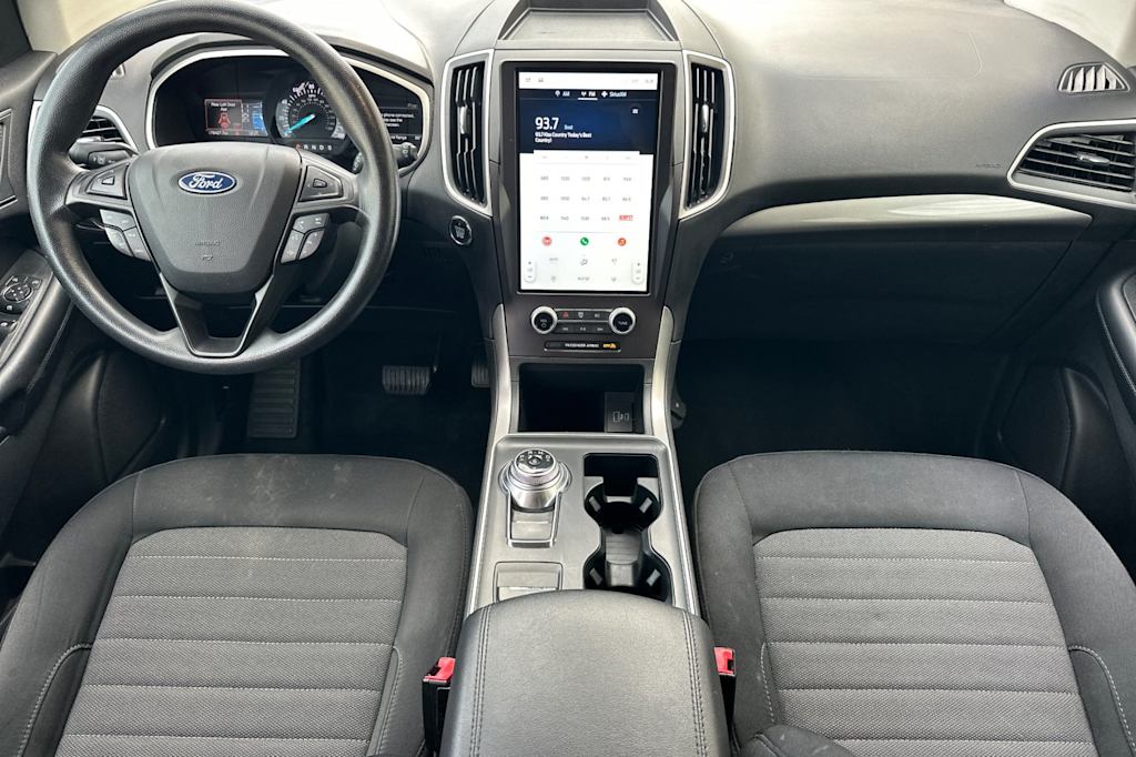 Thumbnail: 2021 Ford Edge - 2