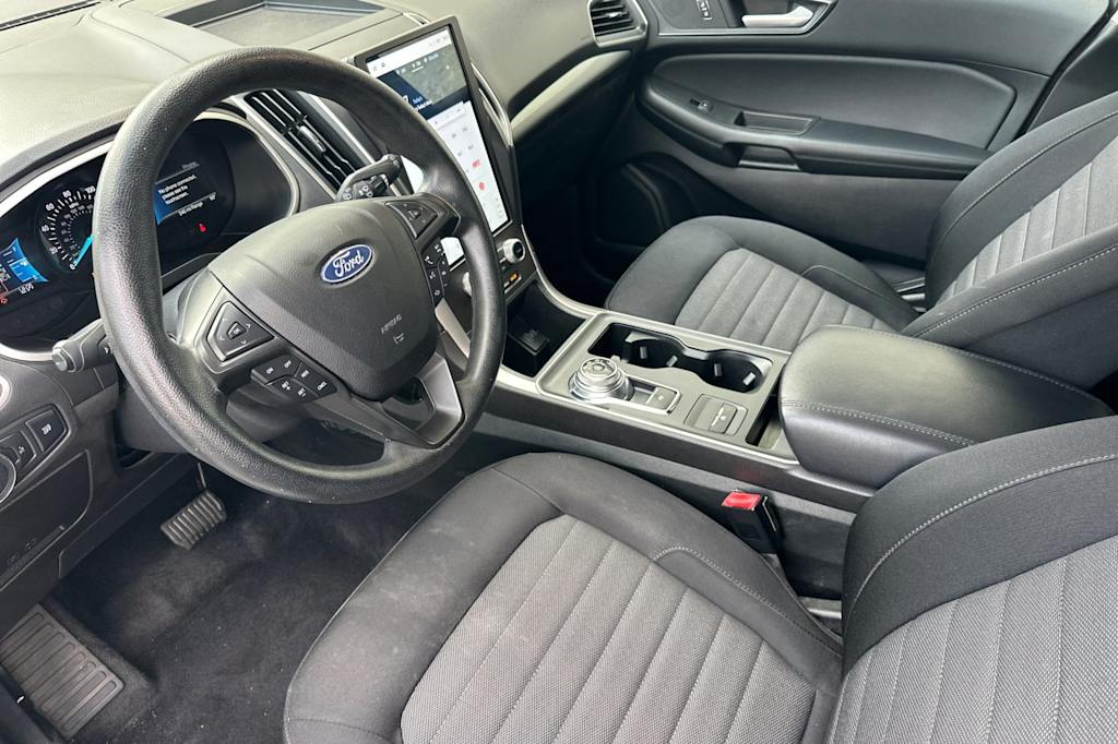 Thumbnail: 2021 Ford Edge - 9