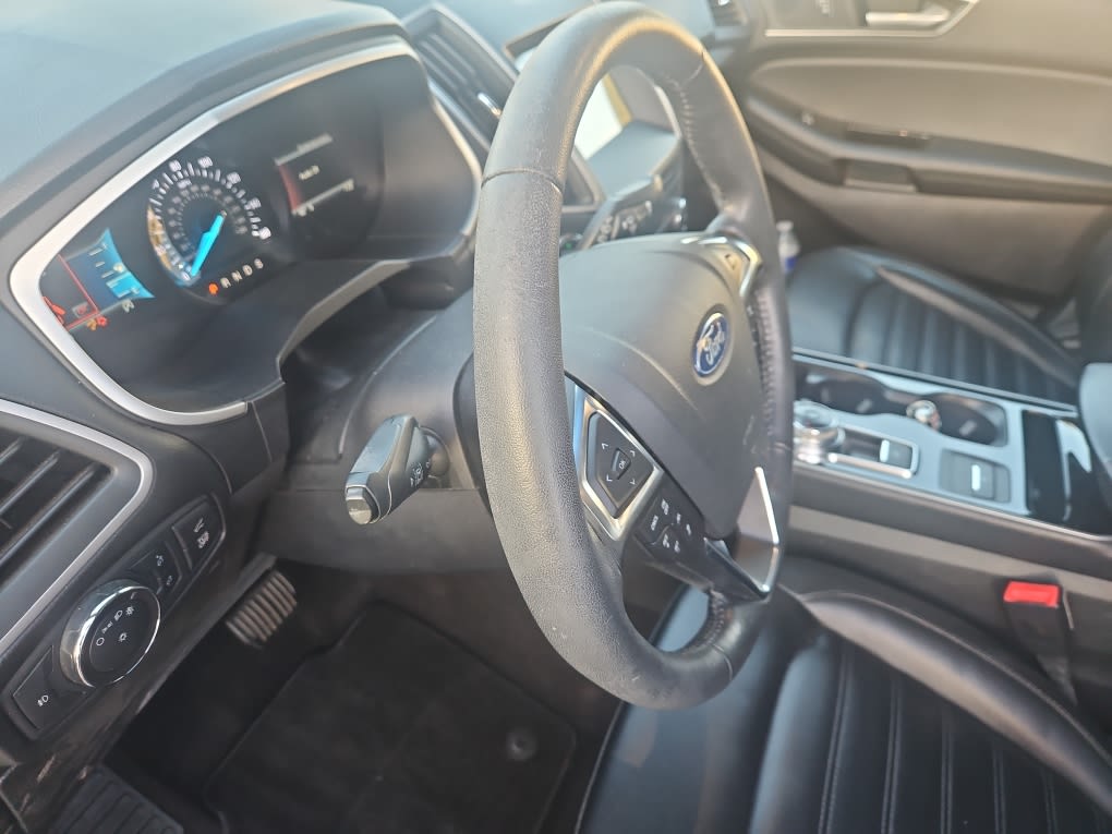 Thumbnail: 2019 Ford Edge - 2