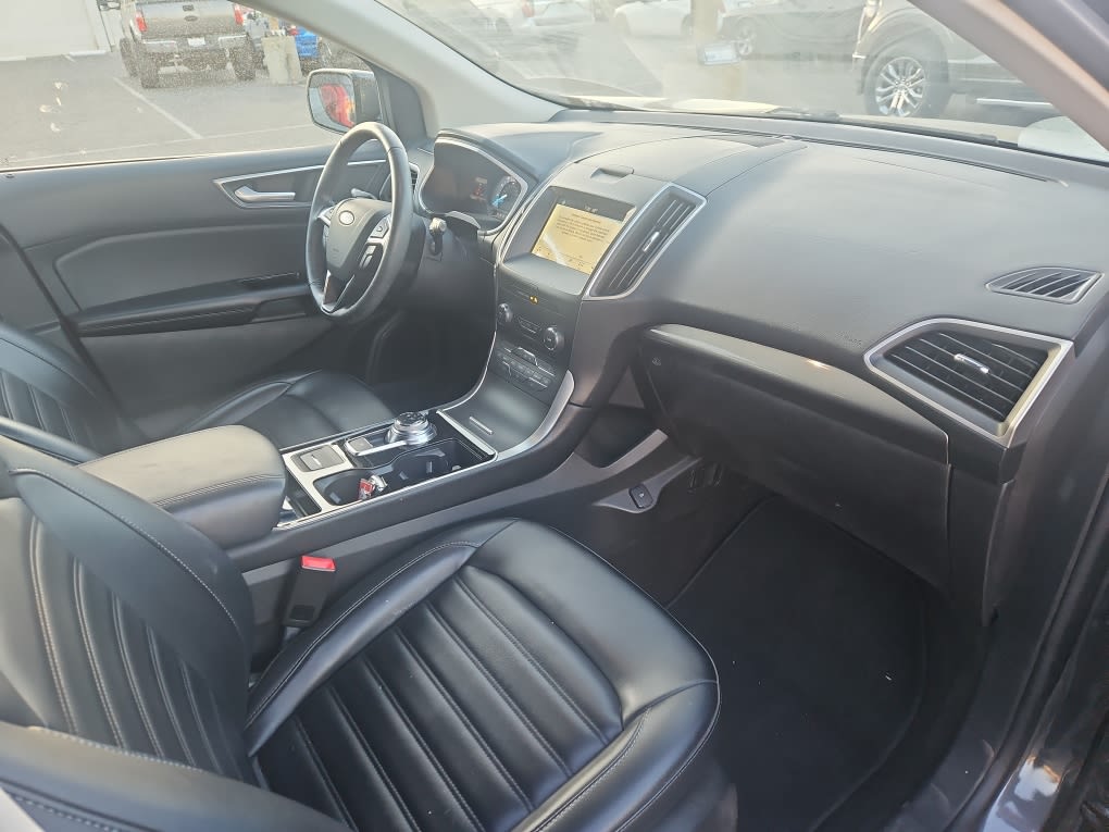 Thumbnail: 2019 Ford Edge - 9