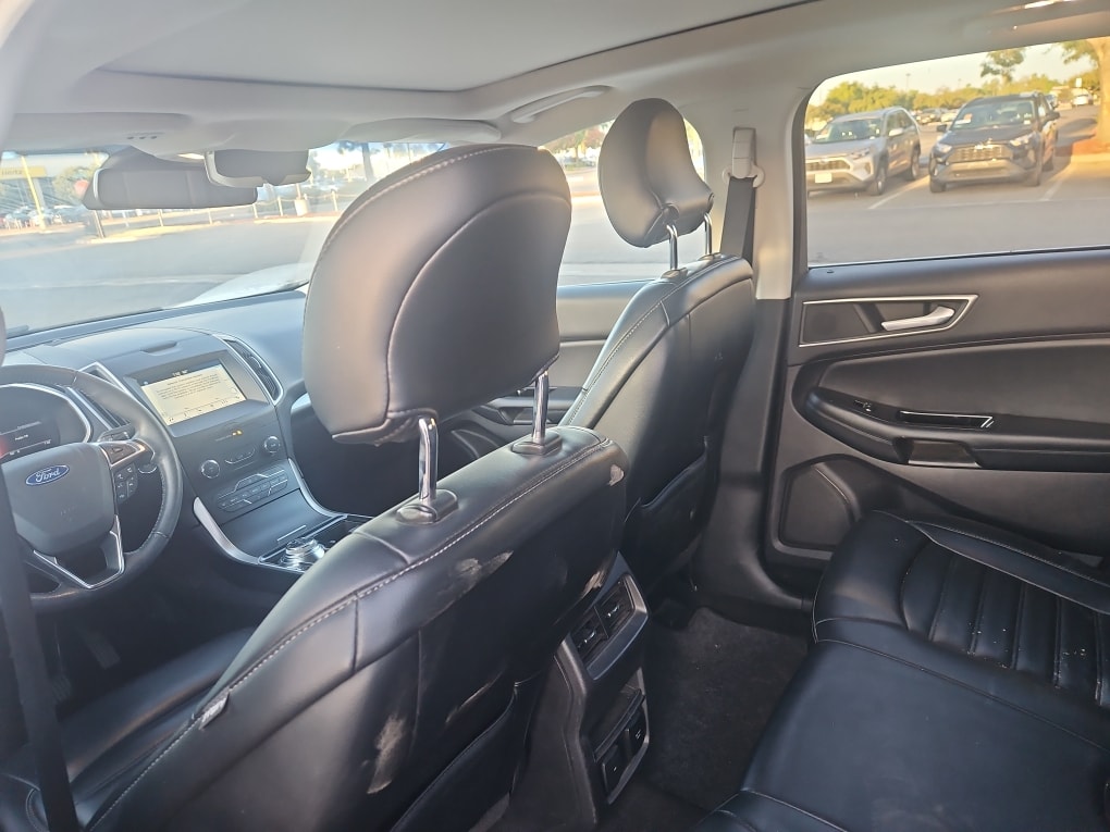 Thumbnail: 2019 Ford Edge - 10