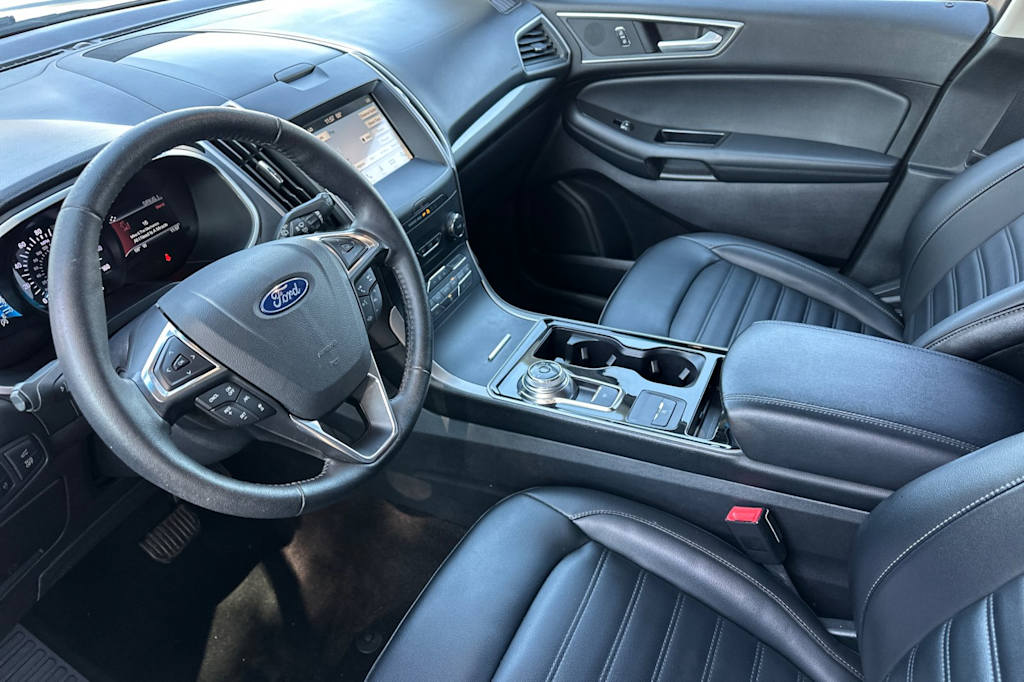Thumbnail: 2019 Ford Edge - 9