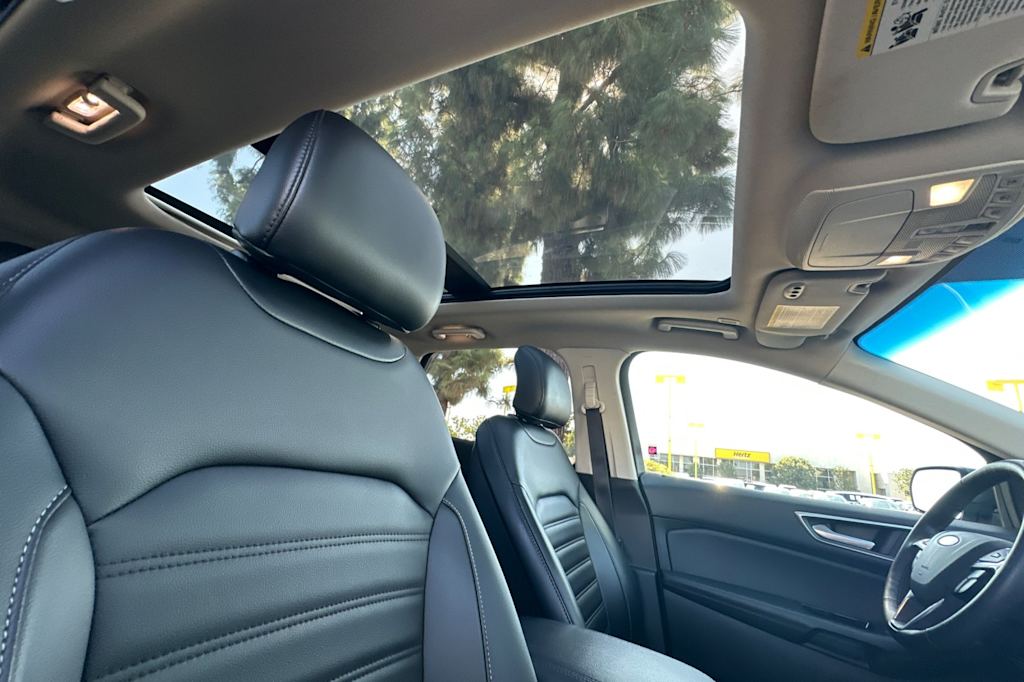 Thumbnail: 2019 Ford Edge - 24