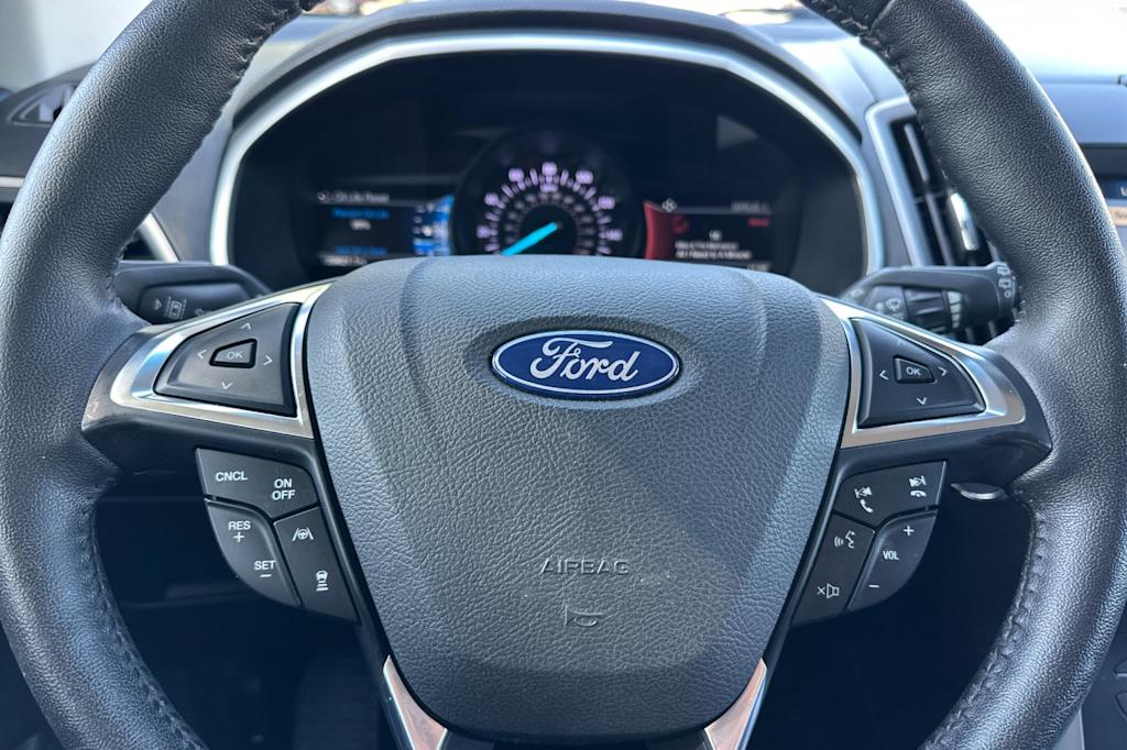 Thumbnail: 2019 Ford Edge - 29