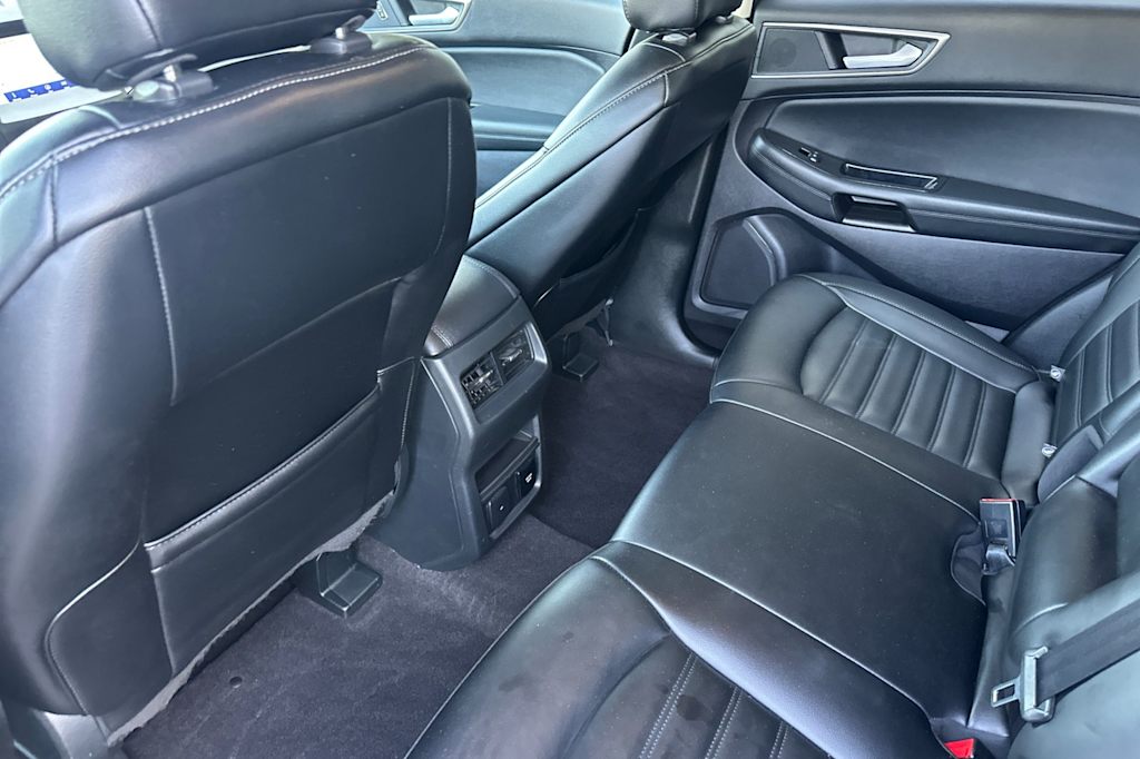 Thumbnail: 2020 Ford Edge - 10