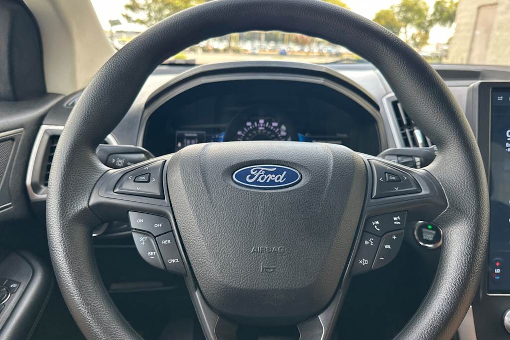 Thumbnail: 2022 Ford Edge - 27