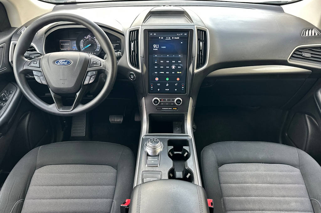 Thumbnail: 2022 Ford Edge - 2