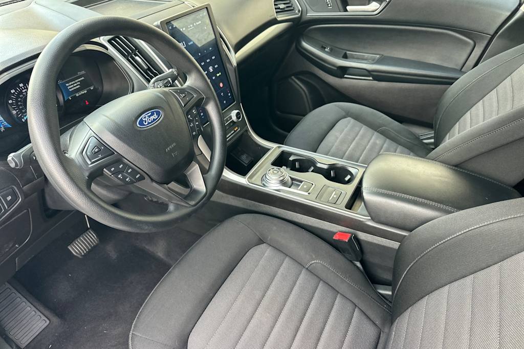 Thumbnail: 2022 Ford Edge - 9