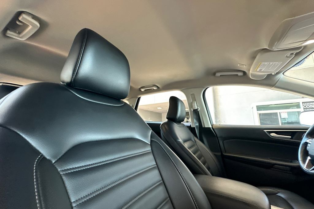 Thumbnail: 2022 Ford Edge - 10