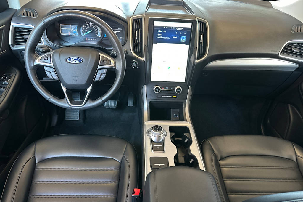 Thumbnail: 2022 Ford Edge - 2