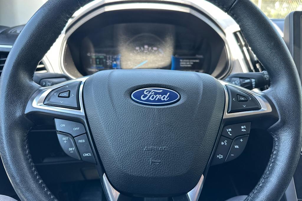 Thumbnail: 2022 Ford Edge - 28