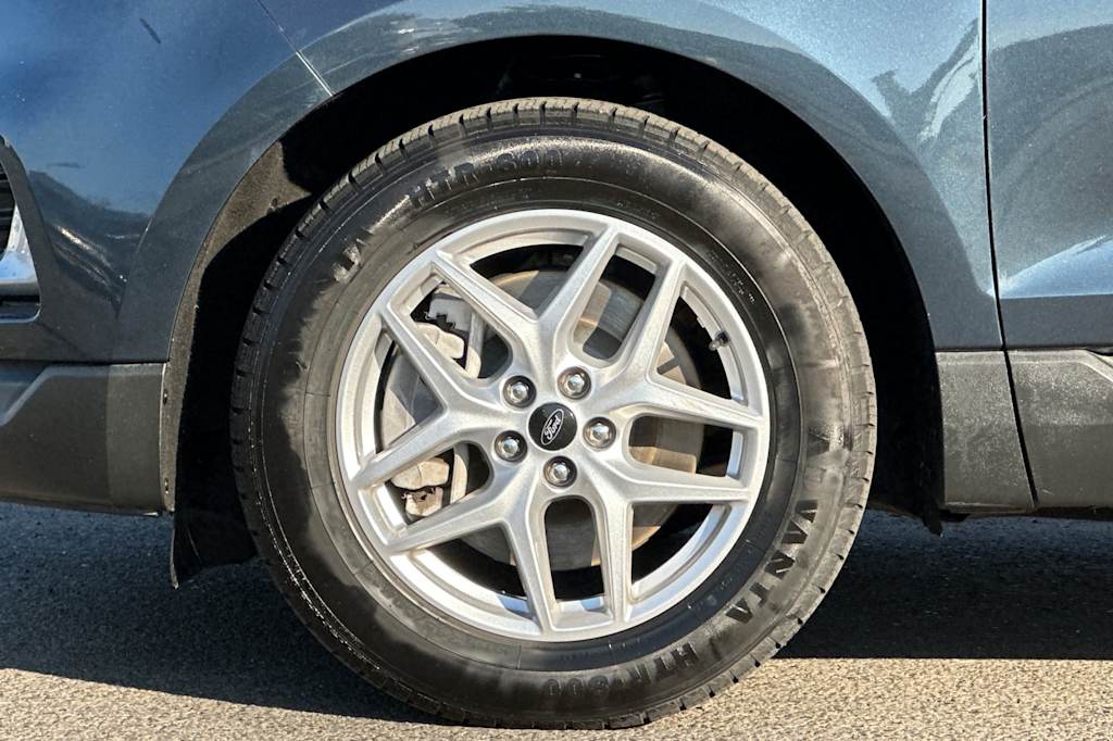 Thumbnail: 2024 Ford Edge - 8