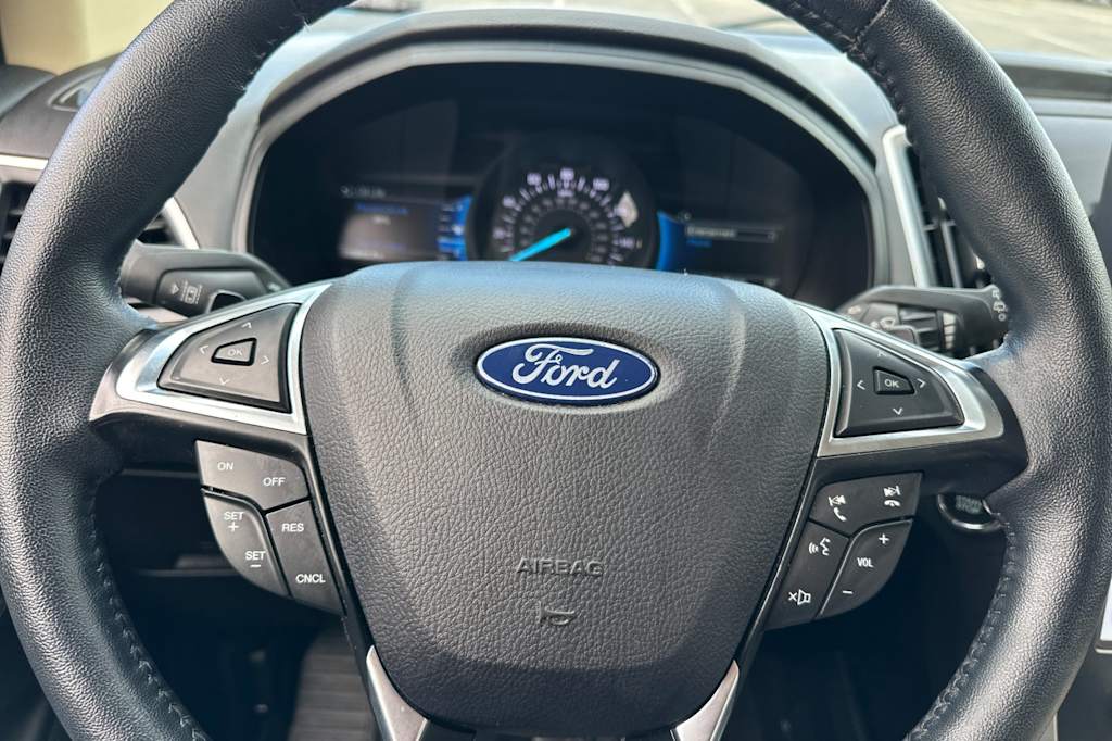 Thumbnail: 2024 Ford Edge - 26