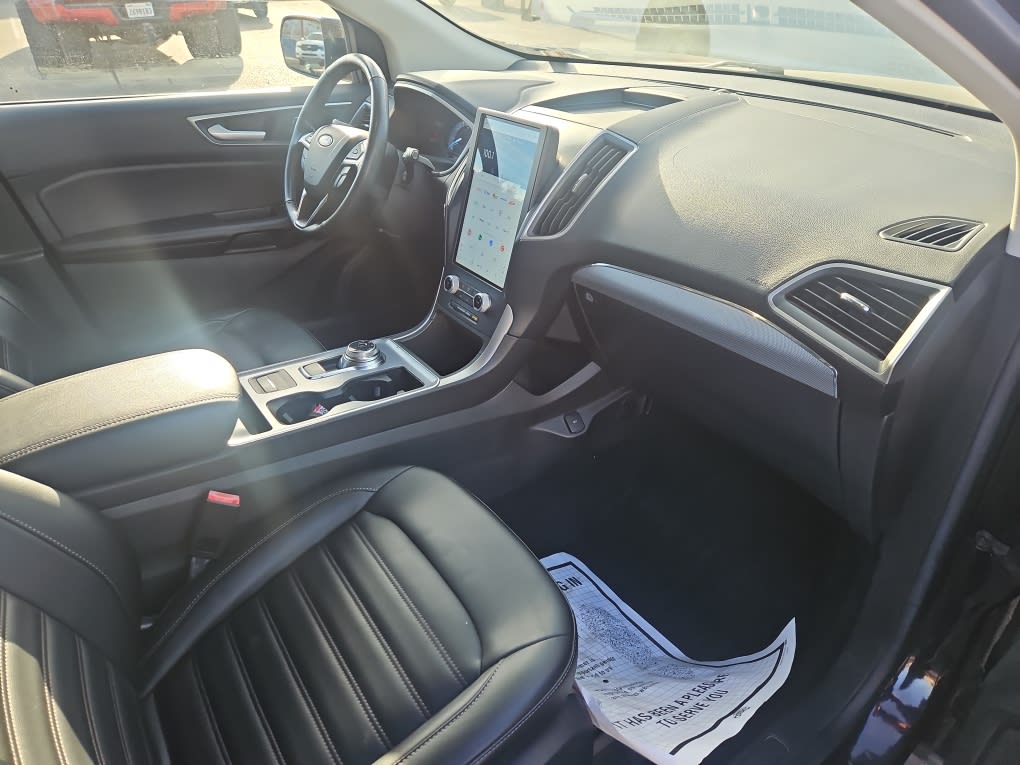 Thumbnail: 2021 Ford Edge - 9