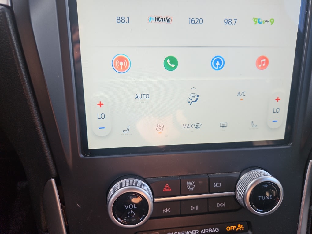 Thumbnail: 2021 Ford Edge - 19