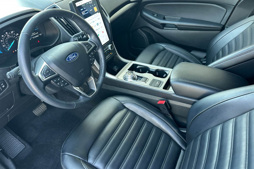 Thumbnail: 2024 Ford Edge - 10