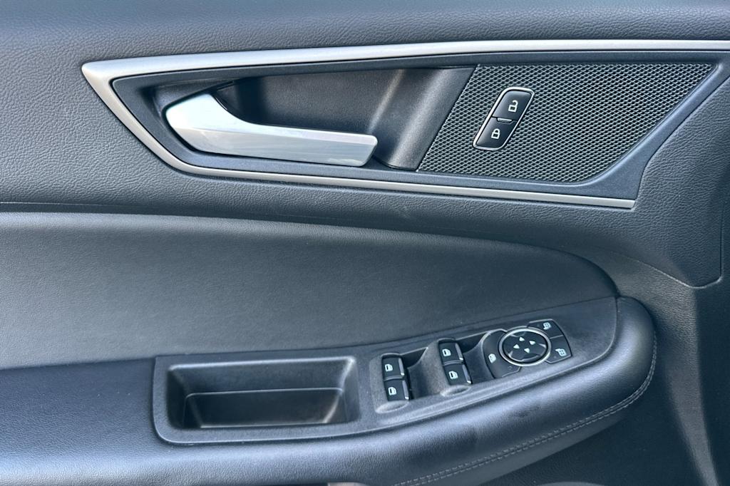 Thumbnail: 2024 Ford Edge - 22