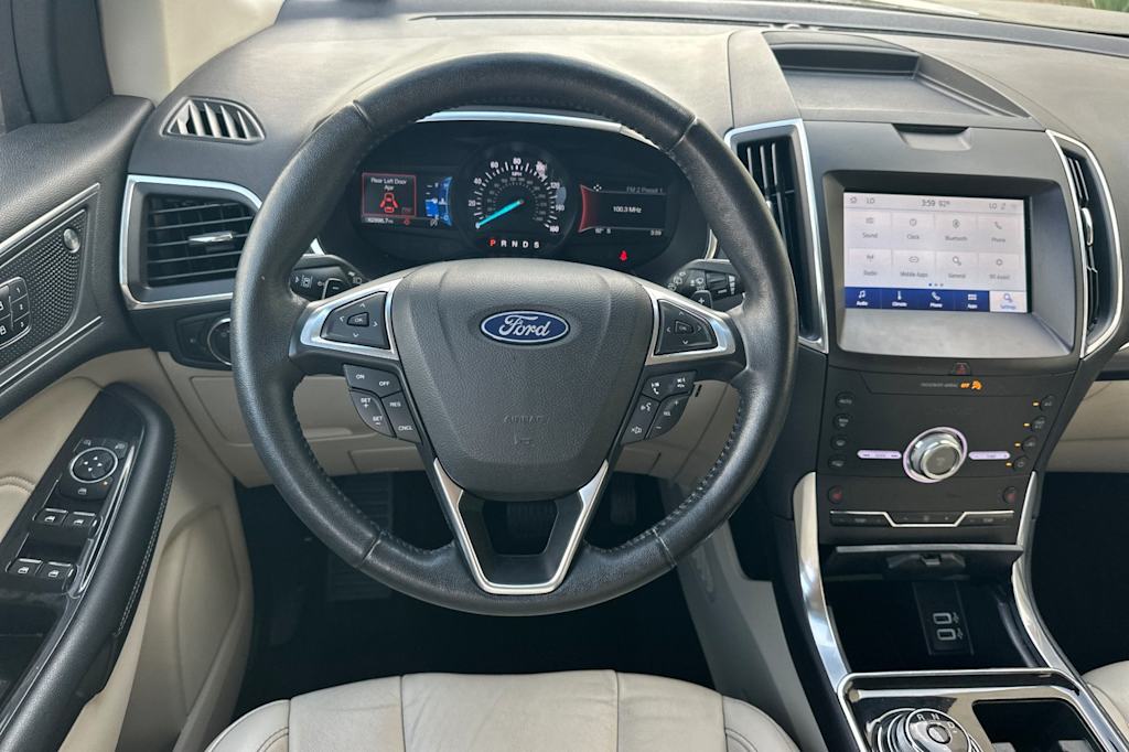 Thumbnail: 2020 Ford Edge - 12