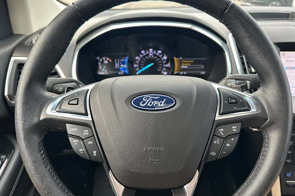 Thumbnail: 2020 Ford Edge - 27