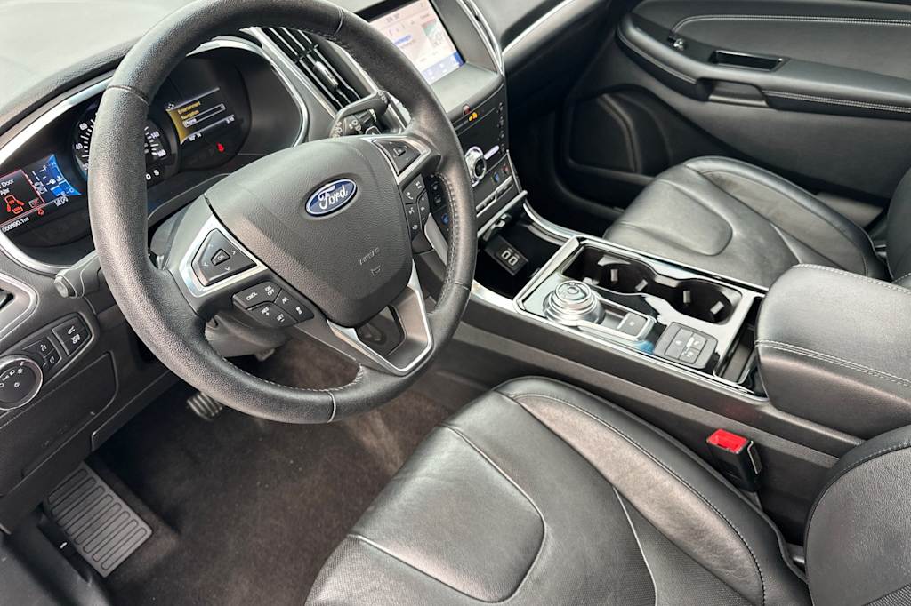 Thumbnail: 2020 Ford Edge - 9