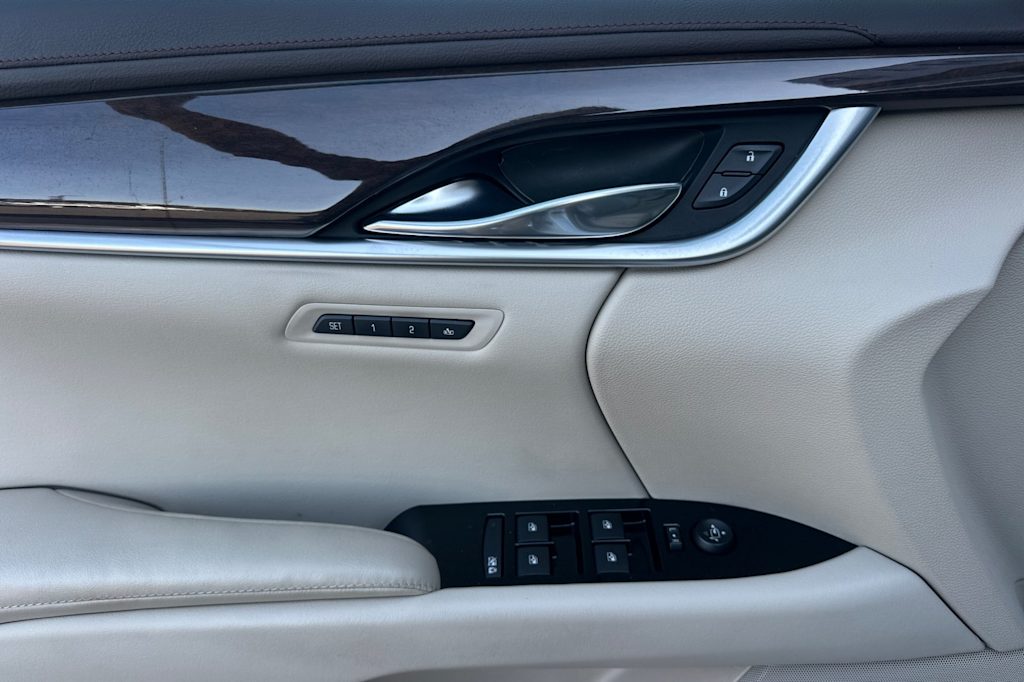 Thumbnail: 2017 Cadillac XTS - 20