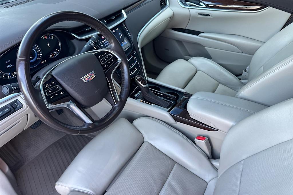 Thumbnail: 2017 Cadillac XTS - 9