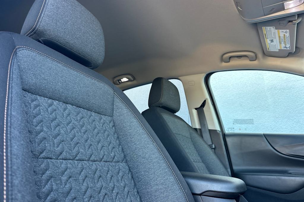 Thumbnail: 2022 Chevrolet Equinox - 10