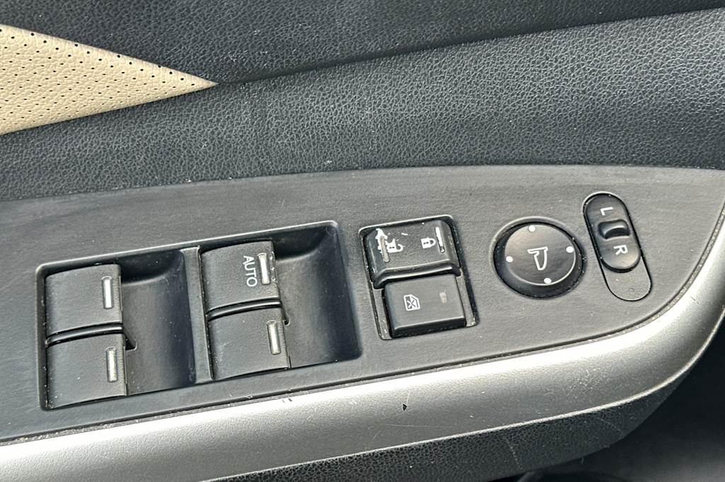 Thumbnail: 2016 Honda CR-V - 21