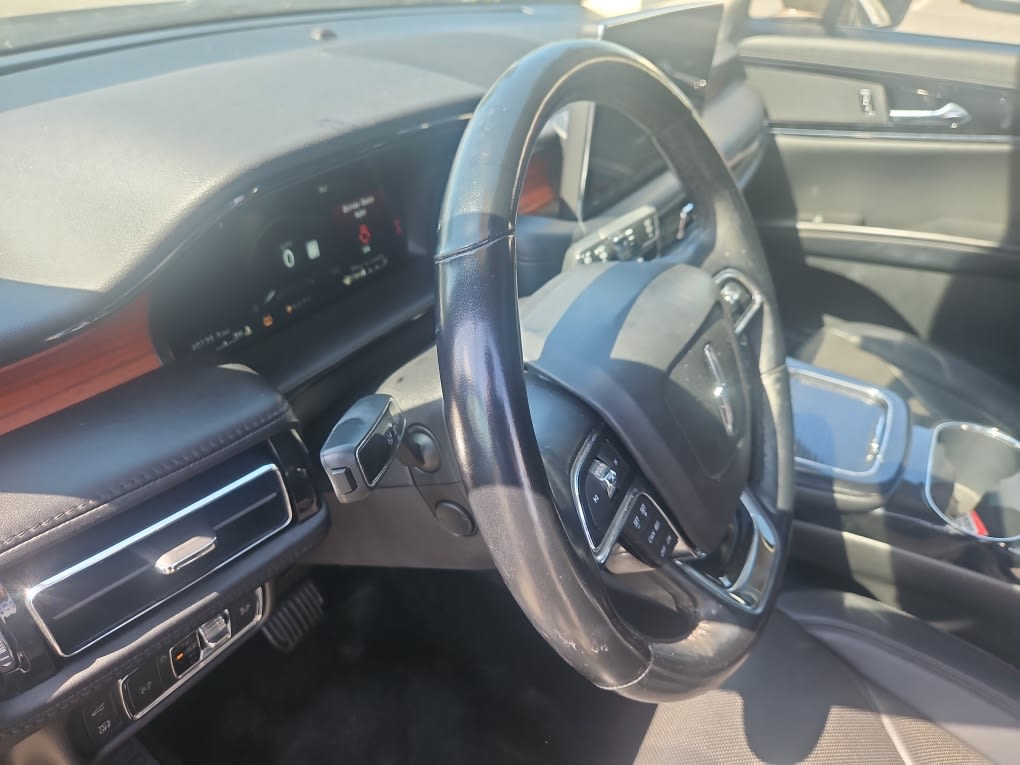 Thumbnail: 2022 Lincoln Nautilus - 2