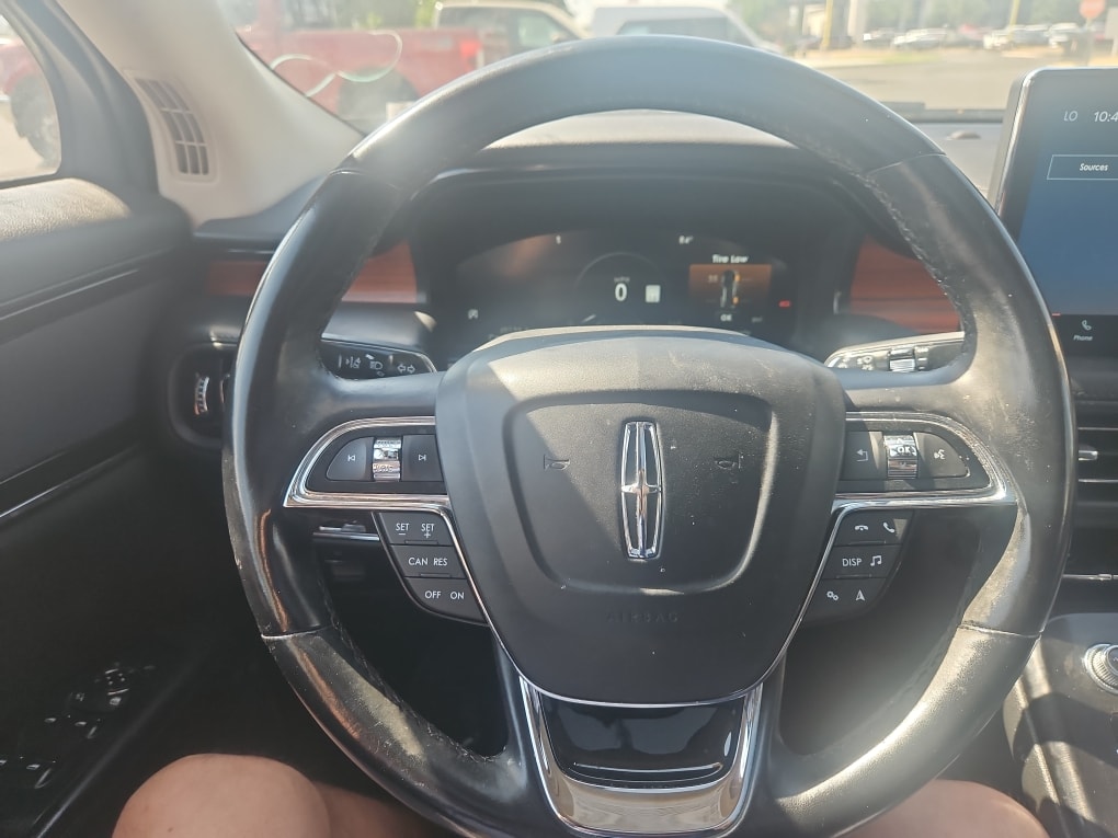Thumbnail: 2022 Lincoln Nautilus - 9
