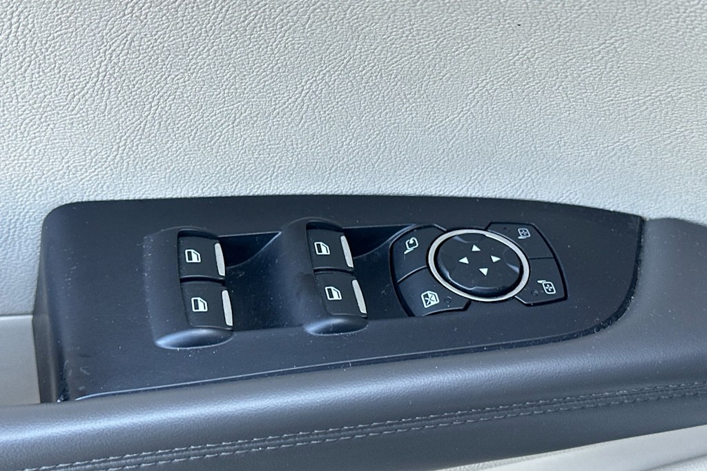 Thumbnail: 2017 Lincoln MKX - 21