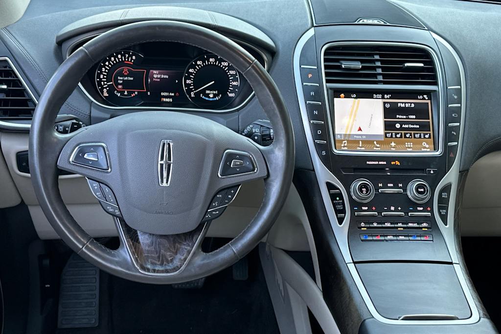 Thumbnail: 2017 Lincoln MKX - 11