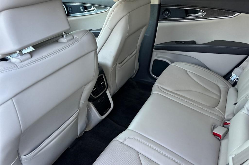 Thumbnail: 2017 Lincoln MKX - 10