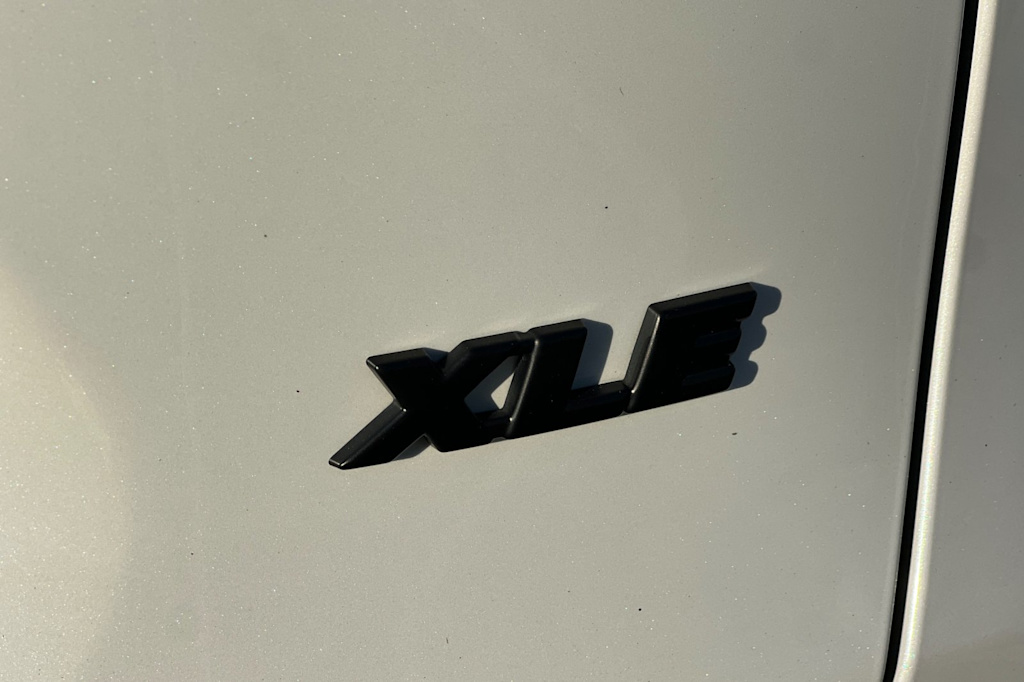 Thumbnail: 2023 Toyota RAV4 - 7