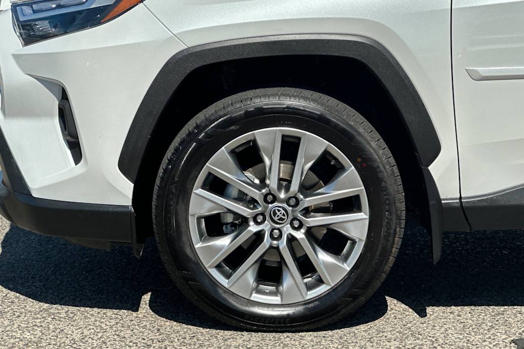 Thumbnail: 2023 Toyota RAV4 - 8