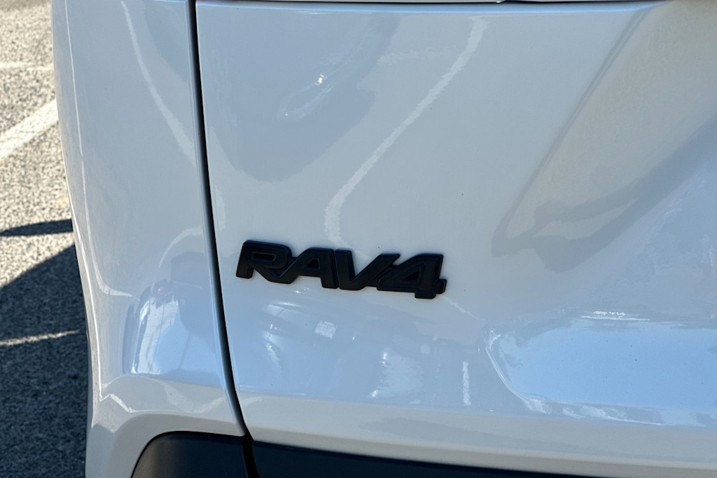 Thumbnail: 2023 Toyota RAV4 - 7