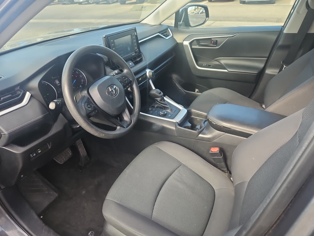 Thumbnail: 2021 Toyota RAV4 - 9