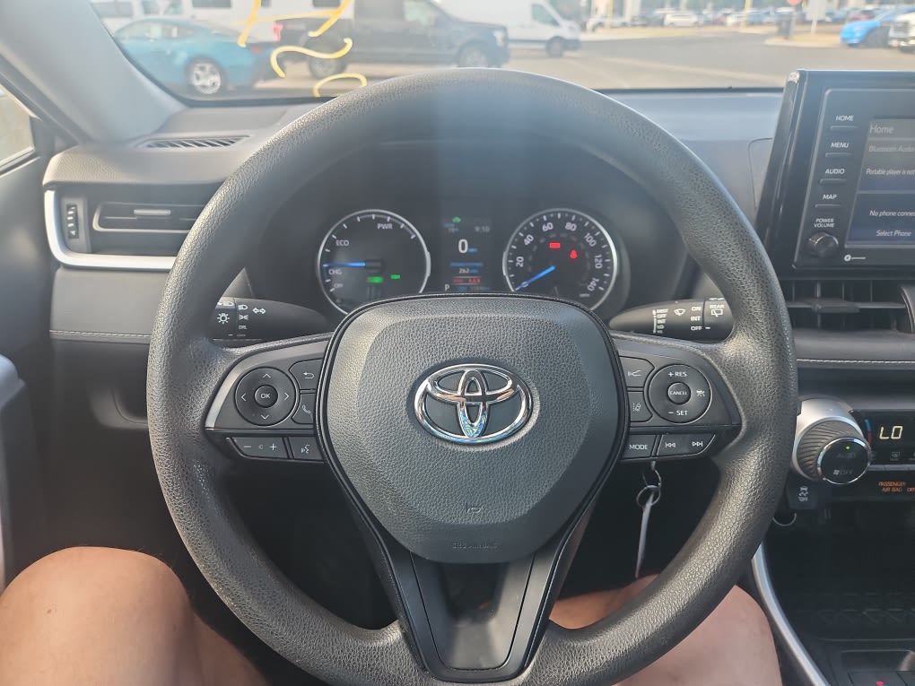 Thumbnail: 2021 Toyota RAV4 - 12