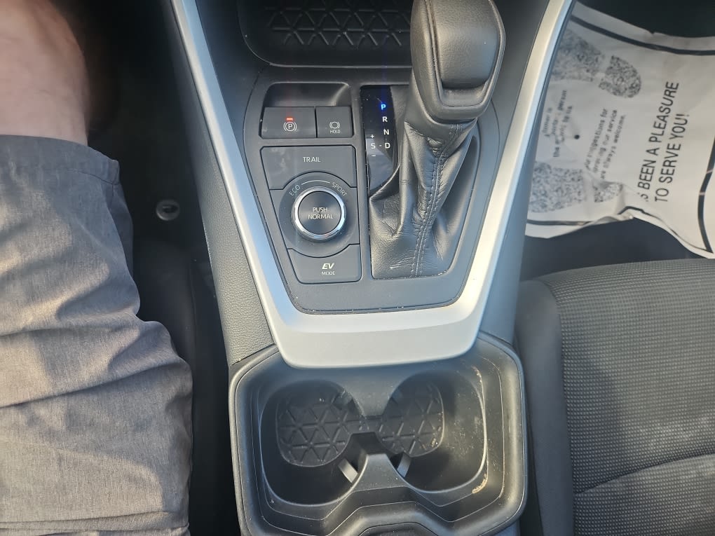 Thumbnail: 2021 Toyota RAV4 - 14