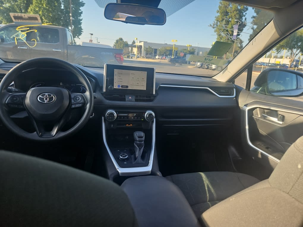 Thumbnail: 2023 Toyota RAV4 - 7