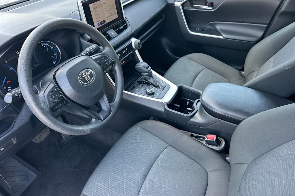 Thumbnail: 2023 Toyota RAV4 - 9