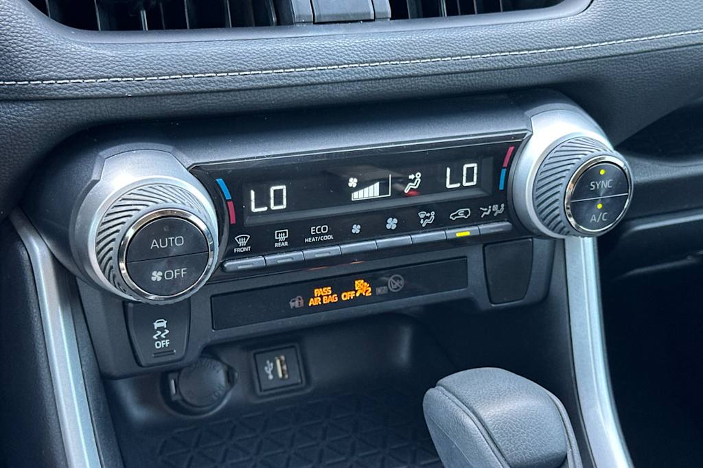 Thumbnail: 2023 Toyota RAV4 - 26