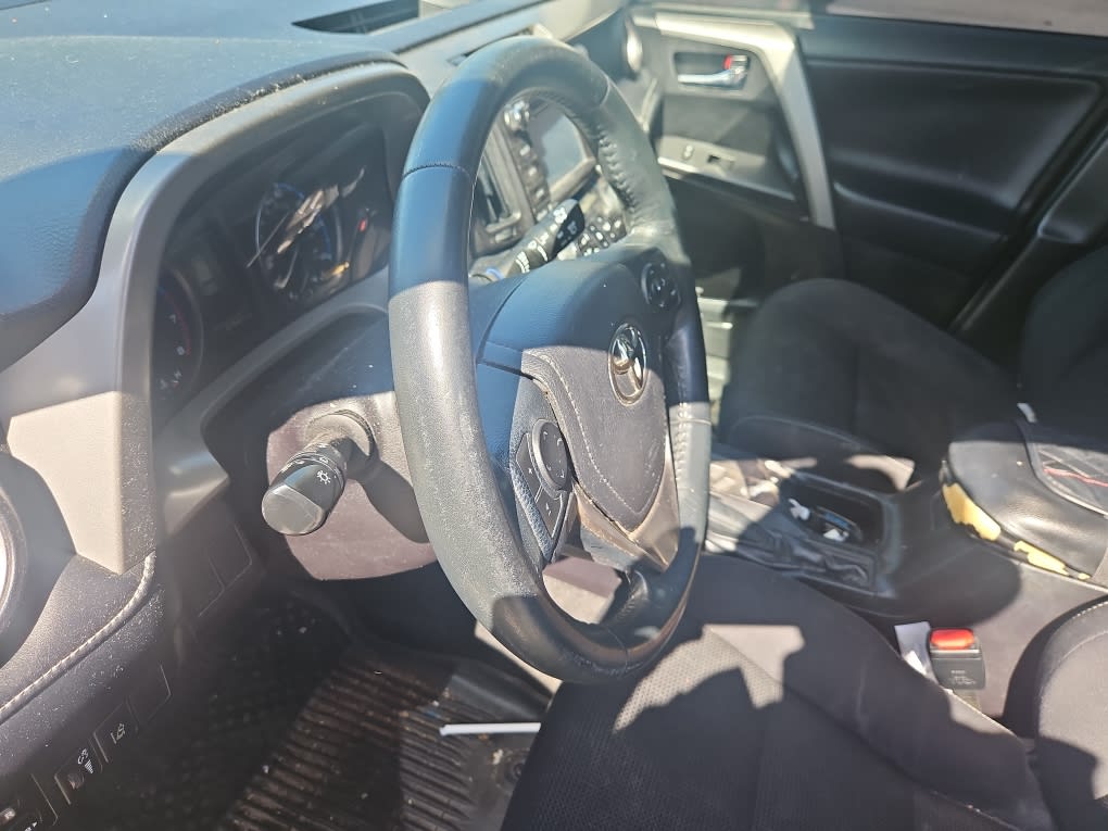 Thumbnail: 2018 Toyota RAV4 - 2