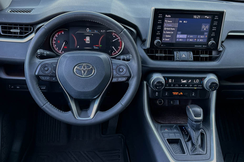 2019 Toyota RAV4 Limited 11