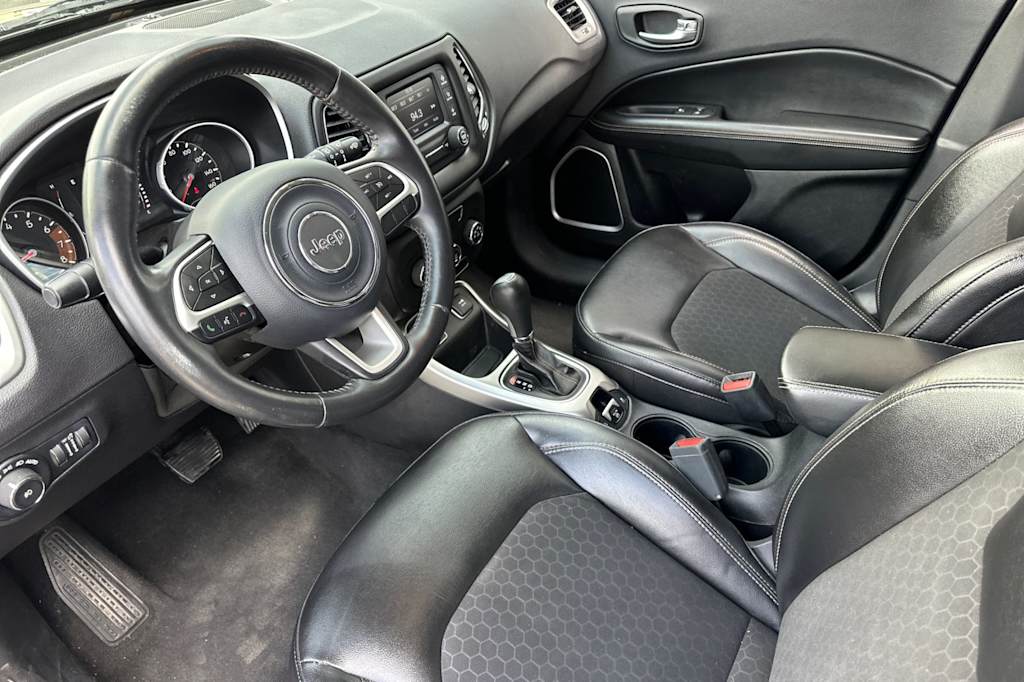 Thumbnail: 2018 Jeep Compass - 9