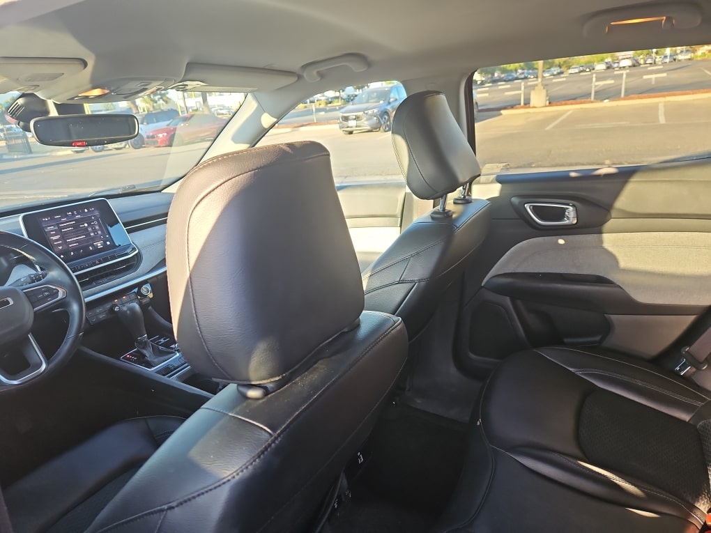 Thumbnail: 2022 Jeep Compass - 18