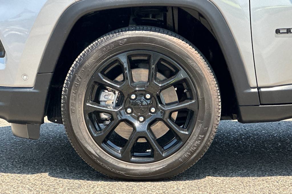 Thumbnail: 2023 Jeep Compass - 8