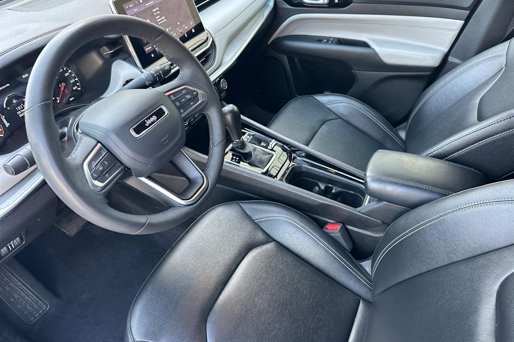 Thumbnail: 2025 Jeep Compass - 9