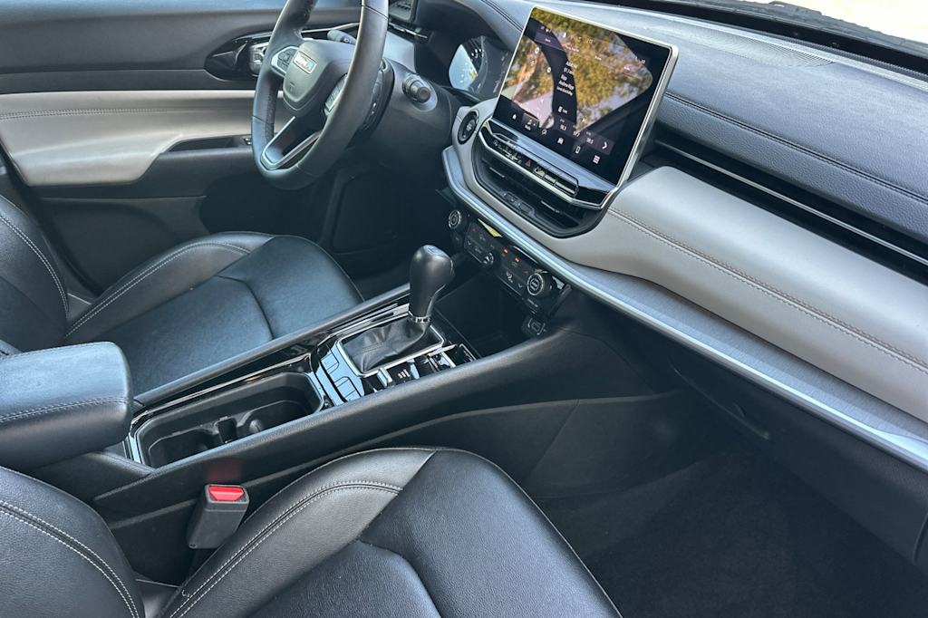Thumbnail: 2025 Jeep Compass - 13