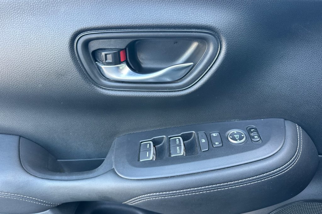 Thumbnail: 2024 Honda HR-V - 21